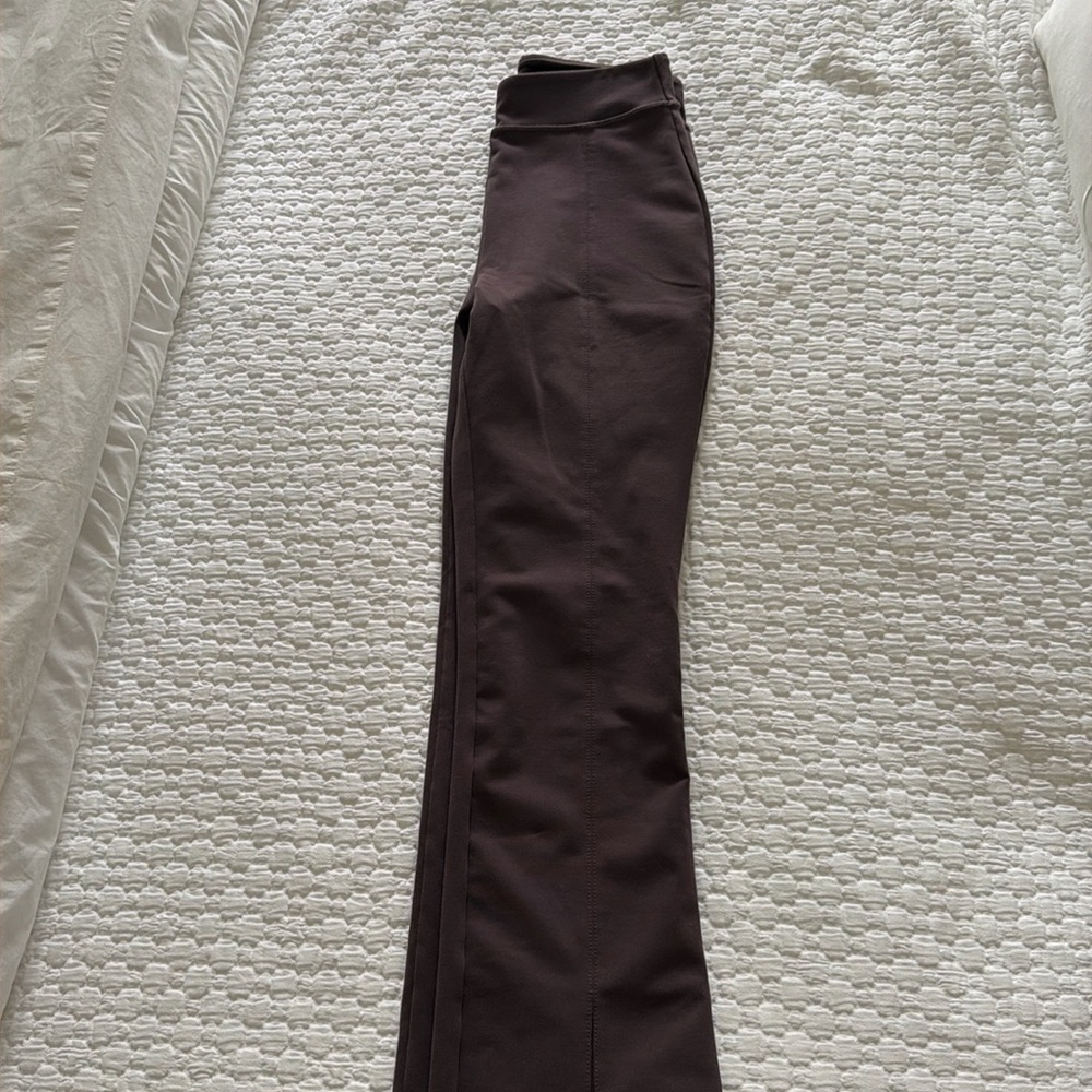 Alo yoga flare leggings never worn